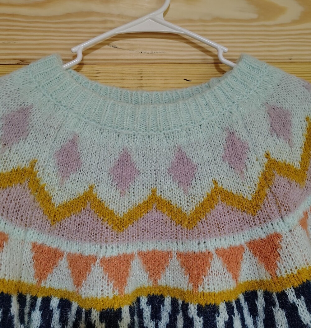 a new day Pastel Mint Crewneck Sweater L Long Sleeve Soft Cozy Casual Recycled - Picture 2 of 6